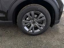 2026 Ford Explorer Active w/200A Pkg - Photo 4