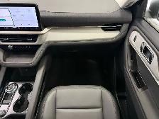 2026 Ford Explorer Active w/200A Pkg - Photo 32