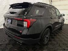 2026 Ford Explorer ST - Photo 15