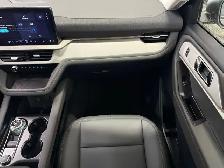 2026 Ford Explorer Active w/200A Pkg - Photo 32