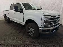 2025 Ford Super Duty F-350 SRW LARIAT - Photo 2