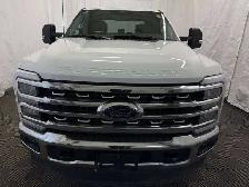 2025 Ford Super Duty F-350 SRW LARIAT - Photo 5
