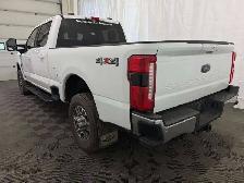 2025 Ford Super Duty F-350 SRW LARIAT - Photo 12