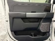 2025 Ford Super Duty F-350 SRW LARIAT - Photo 41