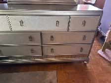 Dresser for sale - Photo 2