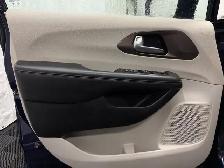 2018 Chrysler Pacifica Touring-L Plus - Photo 17