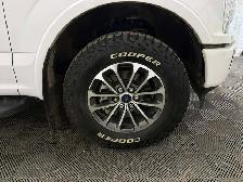 2019 Ford F-150 LARIAT - Photo 2
