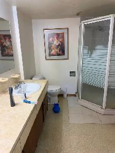 Large 4 Bedrooms For rent at Dalhousie Dr NW - Photo 9