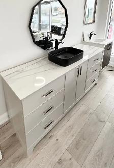 Quartz Kitchen Countertops - Photo 8