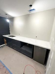 Quartz Kitchen Countertops - Photo 10