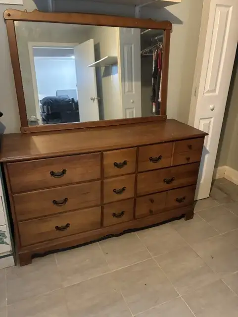 MOVING SALE - Bedroom dressers