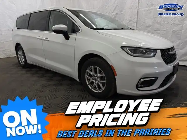 2023 Chrysler Pacifica Touring L