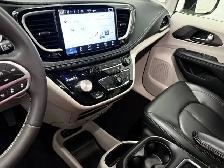 2023 Chrysler Pacifica Touring L - Photo 23