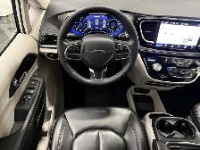 2023 Chrysler Pacifica Touring L - Photo 24
