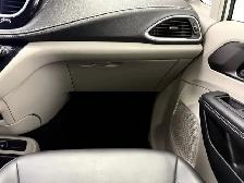 2023 Chrysler Pacifica Touring L - Photo 36