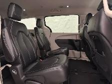 2023 Chrysler Pacifica Touring L - Photo 43