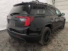 2023 GMC Acadia SLE - Photo 18