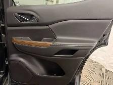 2023 GMC Acadia SLE - Photo 45