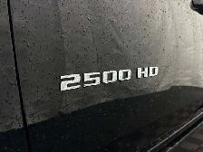 2025 Chevrolet Silverado 2500HD ZR2 - Photo 9