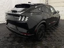 2026 Ford Mustang Mach-E Premium - Photo 14