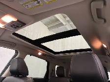 2024 Nissan Pathfinder SL - Photo 19
