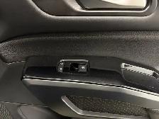 2024 Nissan Pathfinder SL - Photo 46