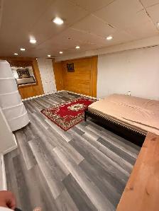 Rooms for Rent Near Yorkdale Mall — Available September 1 - Photo 14