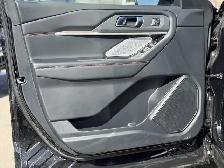 2026 Ford Explorer ST - Photo 12