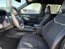 2026 Ford Explorer ST - Photo 15