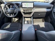 2026 Ford Explorer ST - Photo 16
