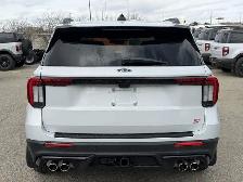 2026 Ford Explorer ST - Photo 8