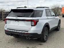2026 Ford Explorer ST - Photo 10