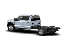2026 Ford Super Duty F-450 DRW - Photo 2