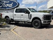 2026 Ford Super Duty F-350 SRW - Photo 2
