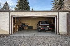 A detached double garage for a rent - Photo 3