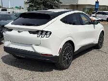 2026 Ford Mustang Mach-E Premium - Photo 12