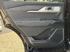 2026 Ford Explorer Active w/200A Pkg - Photo 27