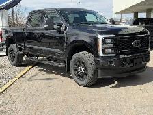 2026 Ford Super Duty F-350 SRW - Photo 2