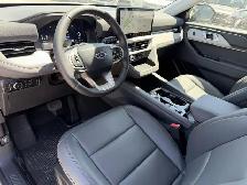 2026 Ford Explorer Active w/200A Pkg - Photo 15