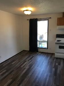 3 Bedroom Main floor of house for Rent in Edson, AB. - Photo 3