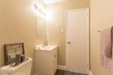 4 Bedroom Townhouse with Front Patio & Backyard OPEN HOUSE - Photo 14