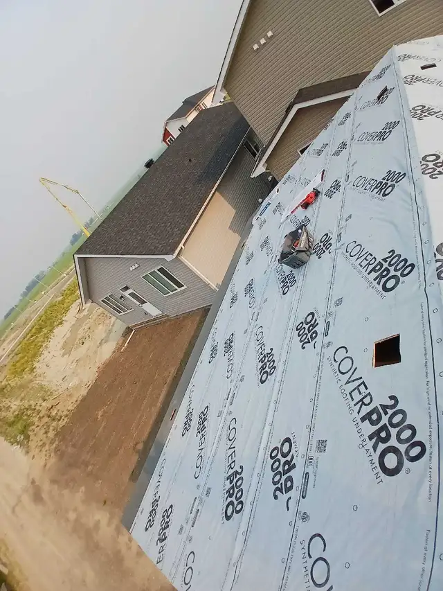 Roofer/sider Available