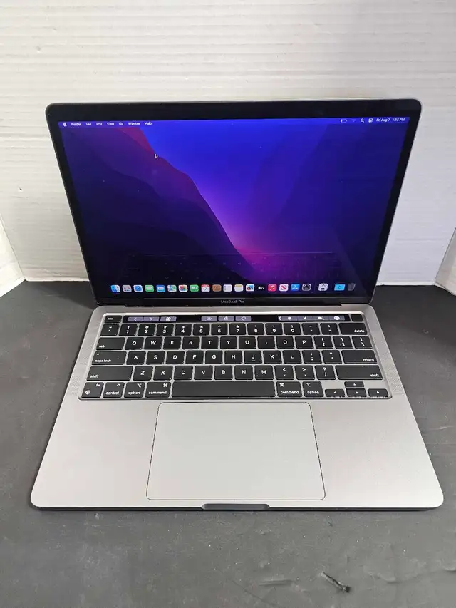 Macbook PRO M1 2020 With Charger