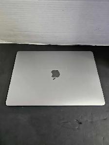 Macbook PRO M1 2020 With Charger - Photo 2