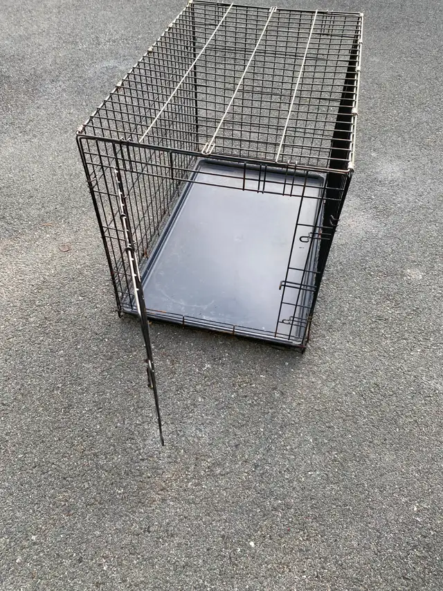 FOR SALE: SMALL DOG or CAT CRATE