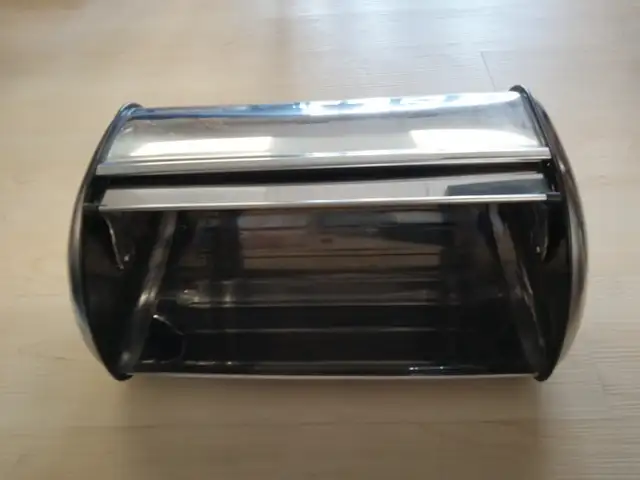 Bread Box Like New