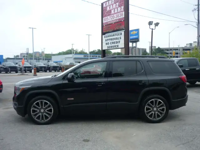 2017 GMC Acadia SLT