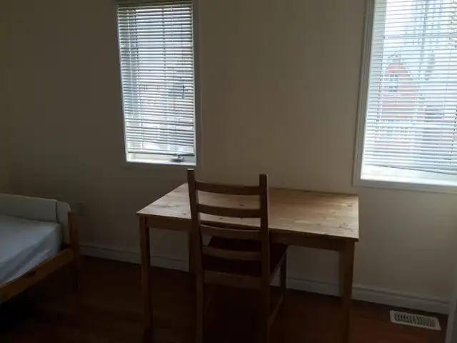 room for rent at York University village