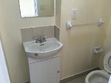 room for rent at York University village - Photo 3