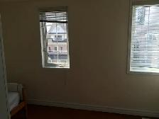 room for rent at York University village - Photo 4
